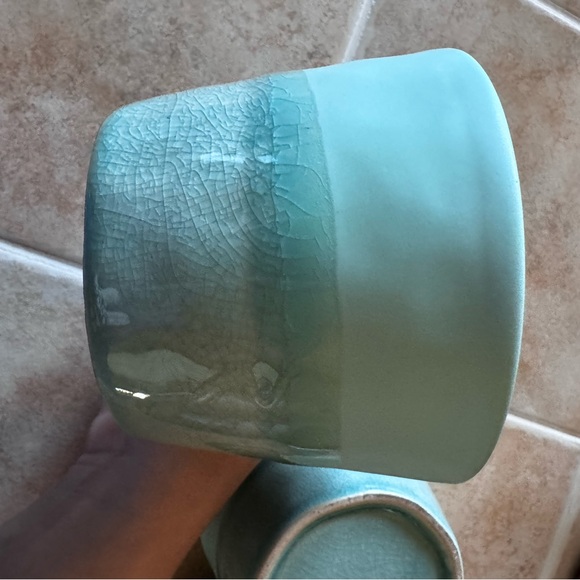 🌼Anthropologie Set of 2 Teal Ceramic mugs🌼 Like New. Never used🌼 - Picture 9 of 14
